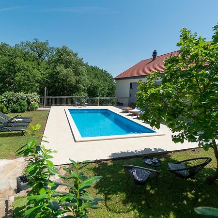 Apartments Srdanovic 奥米什 外观 照片