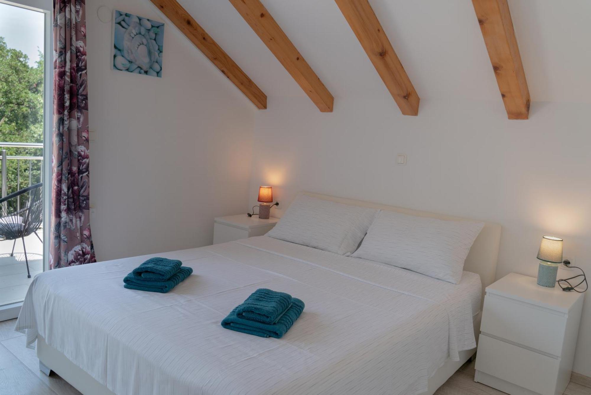 Apartments Srdanovic 奥米什 外观 照片